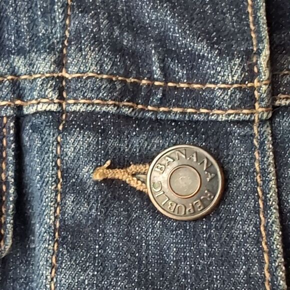Banana Republic Medium Rinse Wash Classic Trucker Denim Jacket Size M - Picture 8 of 9
